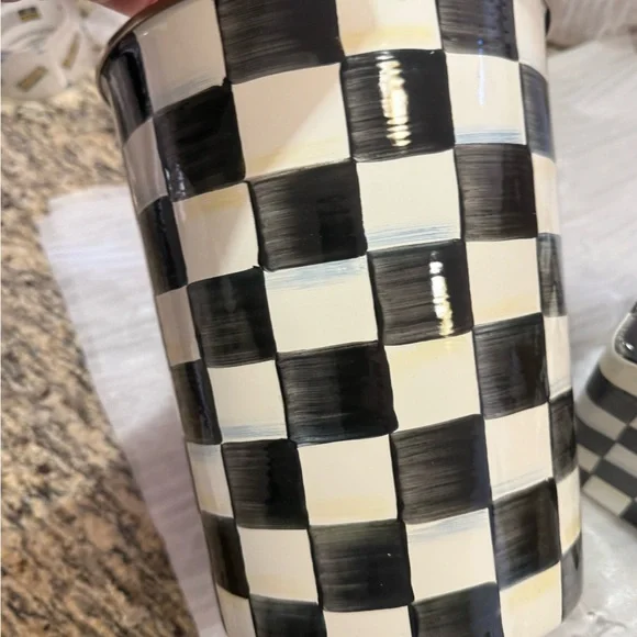 MacKenzie-Childs Courtly Check Tras Bin and Tissue box holder Set - Picture 5 of 14